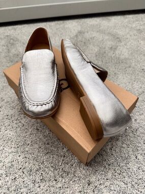 NWT- UGG Vivian Silver Metallic Slip-On Loafers- Size 7.5